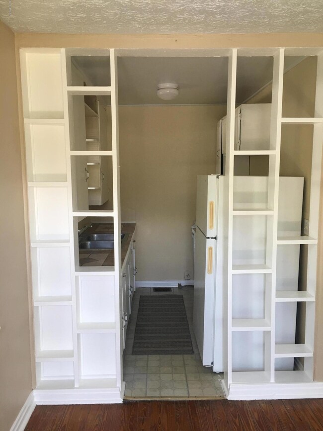 2046 Euclid St unit 1, Jacksonville, FL 32210 - photo 2