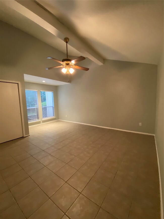 7813 Bateman Ln unit 7813, Houston, TX 77088 - photo 7