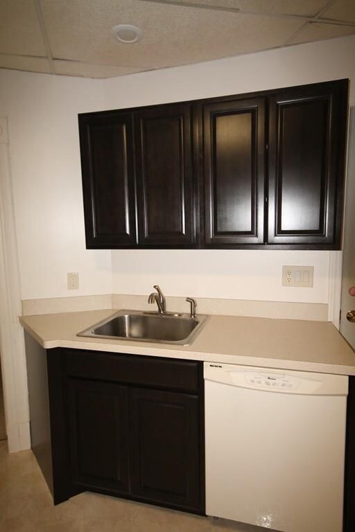 73 Chapin St, Chicopee, MA 01013 - photo 4