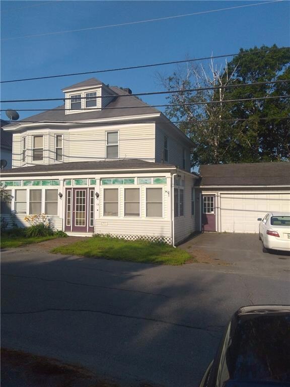 15 Free St, Dexter, ME 04930 - photo 2