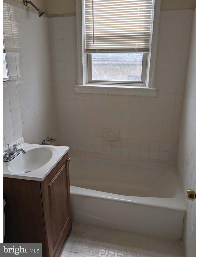 4244 Brooks St NE unit 1, Washington, DC 20019 - photo 5