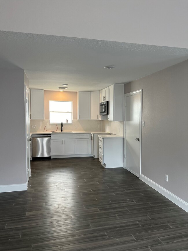 15646 Briargate Ct, Missouri City, TX 77489 - photo 6