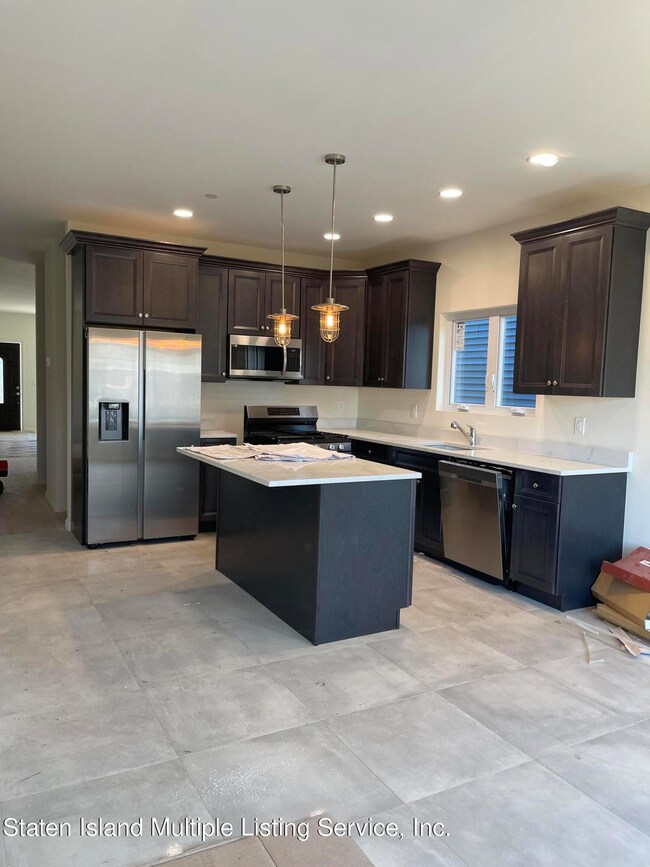 110 Roe St, Staten Island, NY 10310 - photo 6