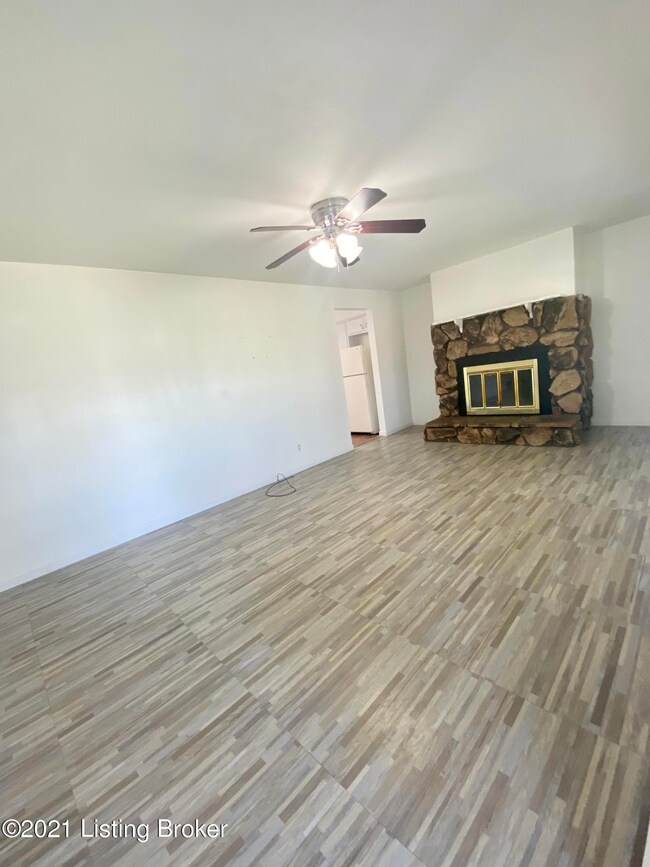 60064EA6-CF13-458E-93E9-22A3163ECF81