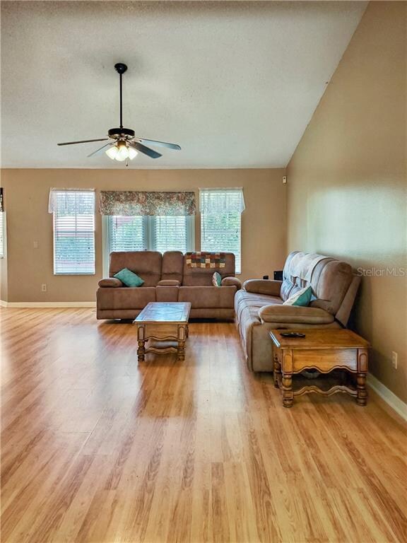 19550 Lansdowne St, Orlando, FL 32833 - photo 3