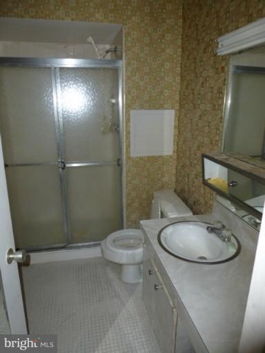 3737 Clarks Ln unit 406, Baltimore, MD 21215 - photo 4