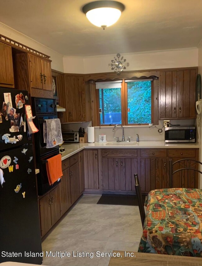 39 Glenwood Place, Staten Island, NY 10310 - photo 6