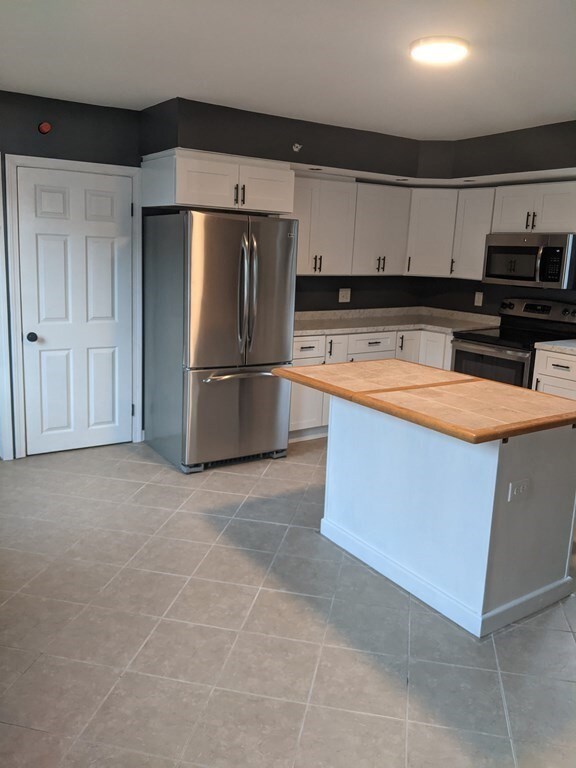 76 Plain St unit 1, Taunton, MA 02780 - photo 2