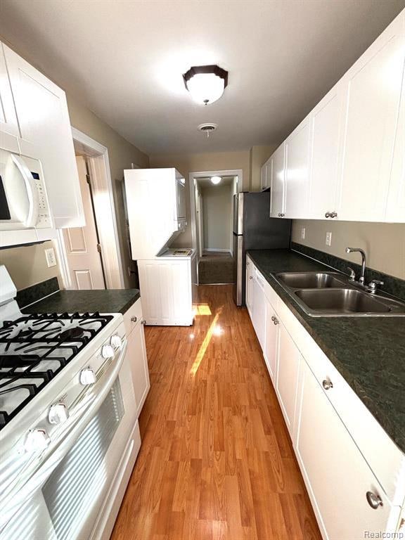 99 Clinton St unit 101 1/2, Mount Clemens, MI 48043 - photo 6