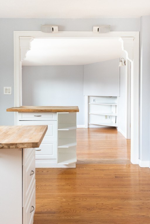 8 Bantry Way unit 2, Boston, MA 02127 - photo 4