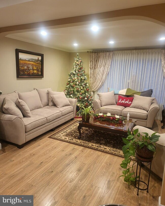 510 Spencer Ln, Warminster, PA 18974 - photo 7