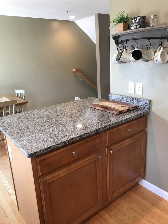 32 Townsend Dr, Dover, NH 03820 - photo 7