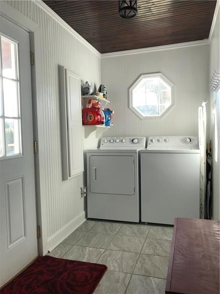 BACK ENTRANCE/ 1ST FLOOR LAUNDRY