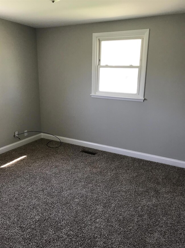 713 B Kent Dr, Lebanon, TN 37087 - photo 4