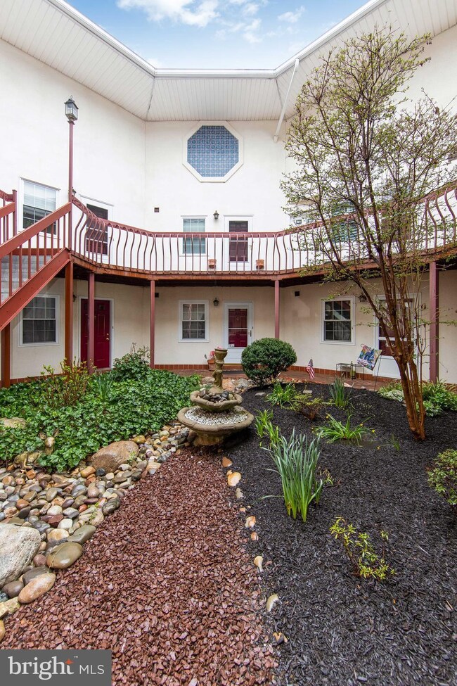 1611 Steamboat Station unit AMBOAT, Southampton, PA 18966 - photo 6