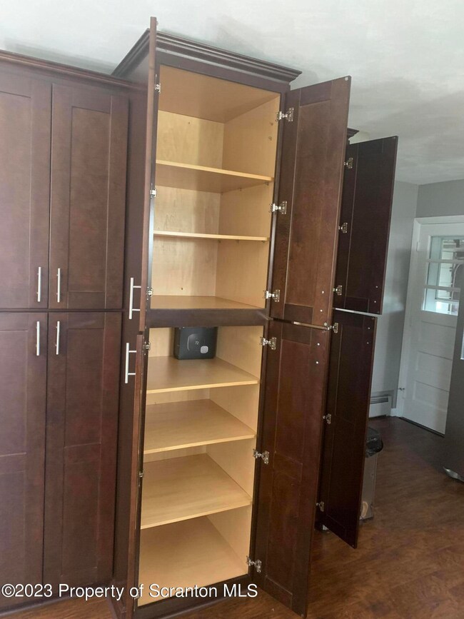 12 5th St, Moosic, PA 18507 - photo 6