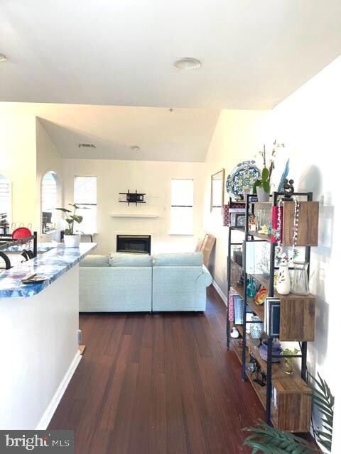 9691 Devedente Dr unit 304, Owings Mills, MD 21117 - photo 4