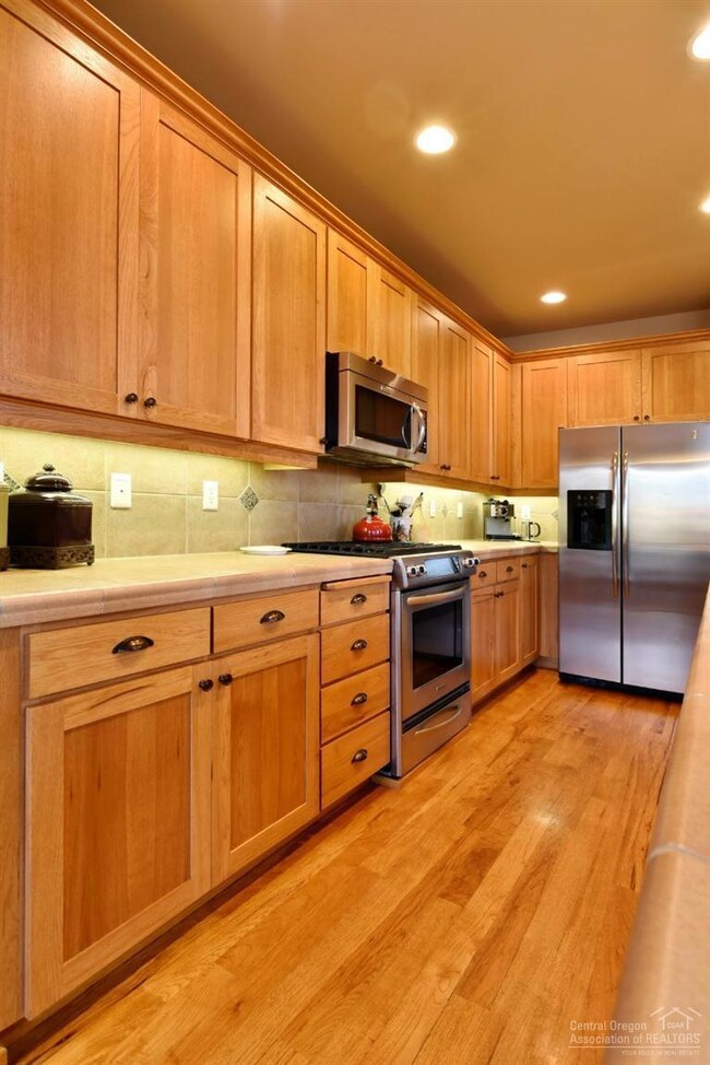 60815 Goldenwood Loop, Bend, OR 97702 - photo 6