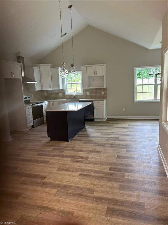 Kitchen,dining,Livingroom