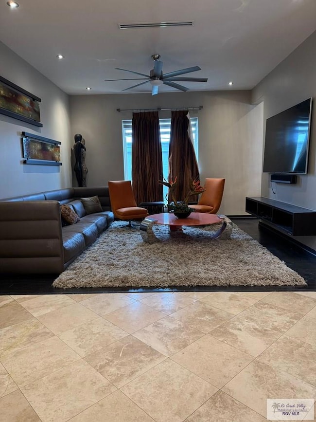 3131 Emerald Valley Blvd, Brownsville, TX 78526 - photo 5