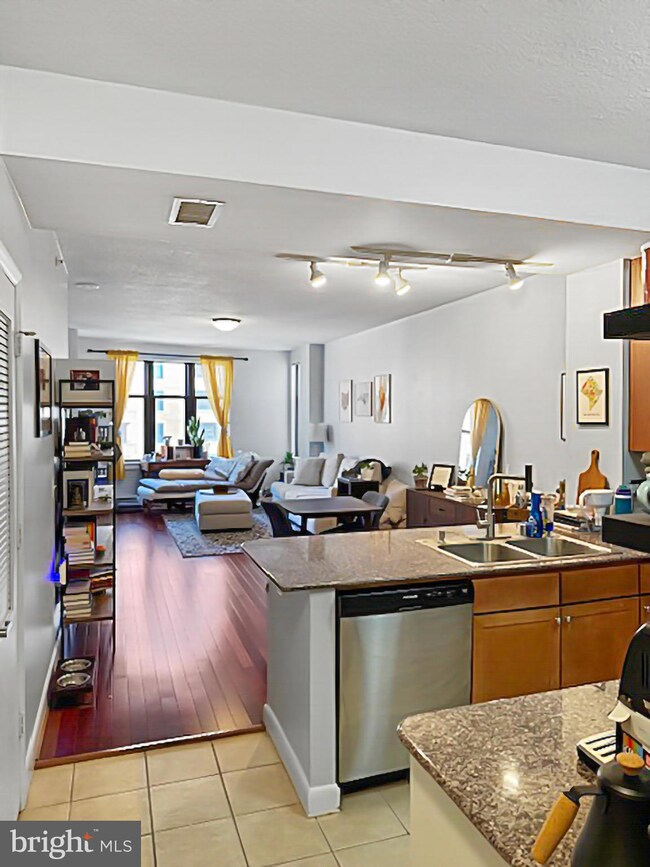 400 Massachusetts Ave NW unit 816, Washington, DC 20001 - photo 6