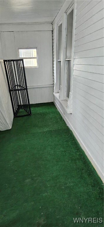 Front door enclosed entry