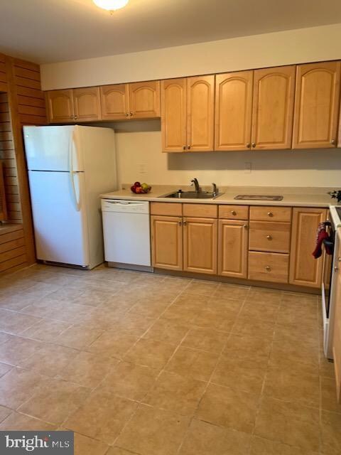 10504 E Wind Way, Columbia, MD 21044 - photo 2