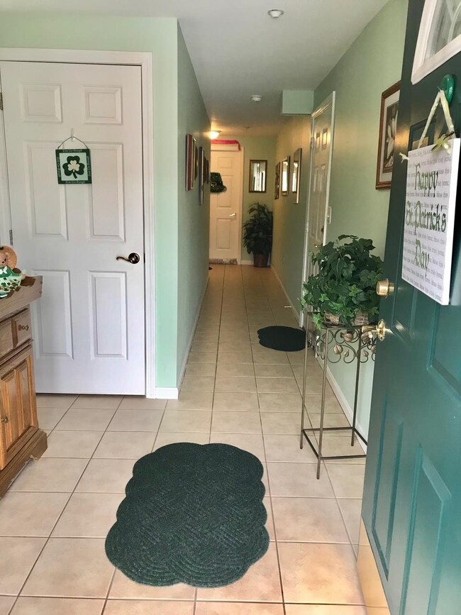 8 Echo Shore Dr, Merrimack, NH 03054 - photo 4