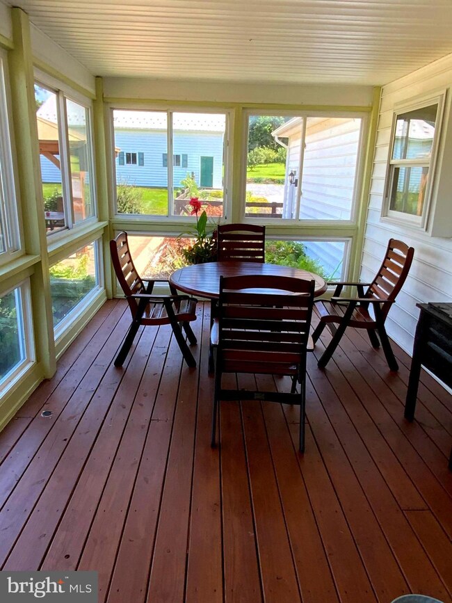 180 Holstein Ln, Toms Brook, VA 22660 - photo 2