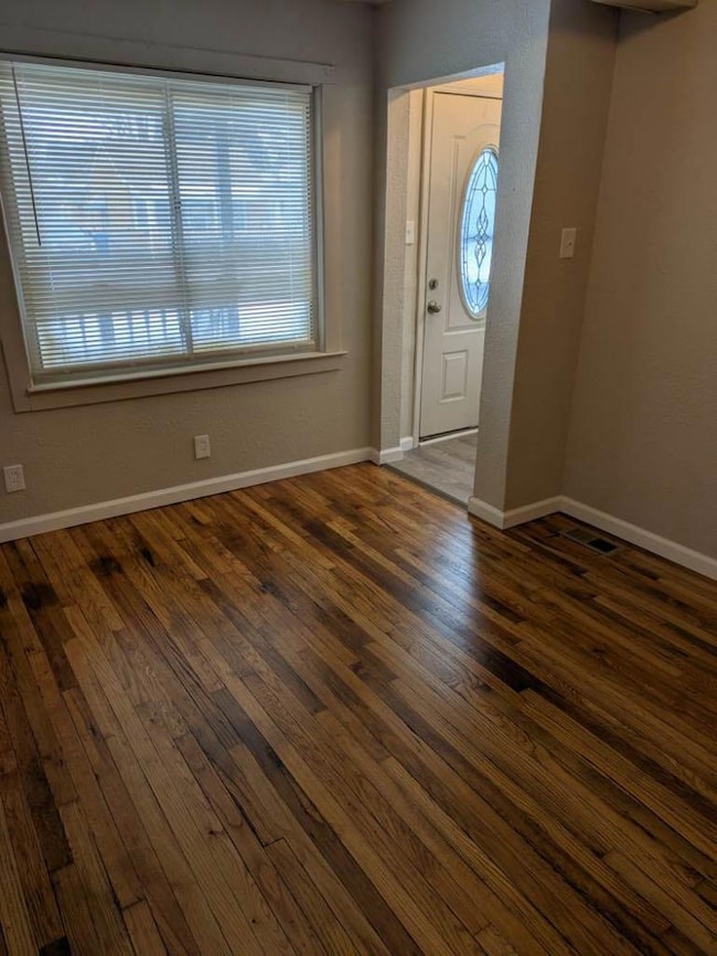 7528 Hudson Ave, Warren, MI 48091 - photo 4