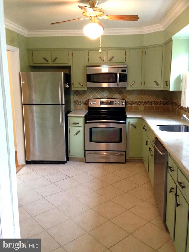 5614 Harding Ave, Alexandria, VA 22311 - photo 3