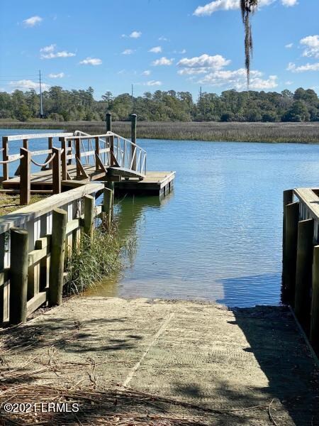 Live Oaks Boat Launch