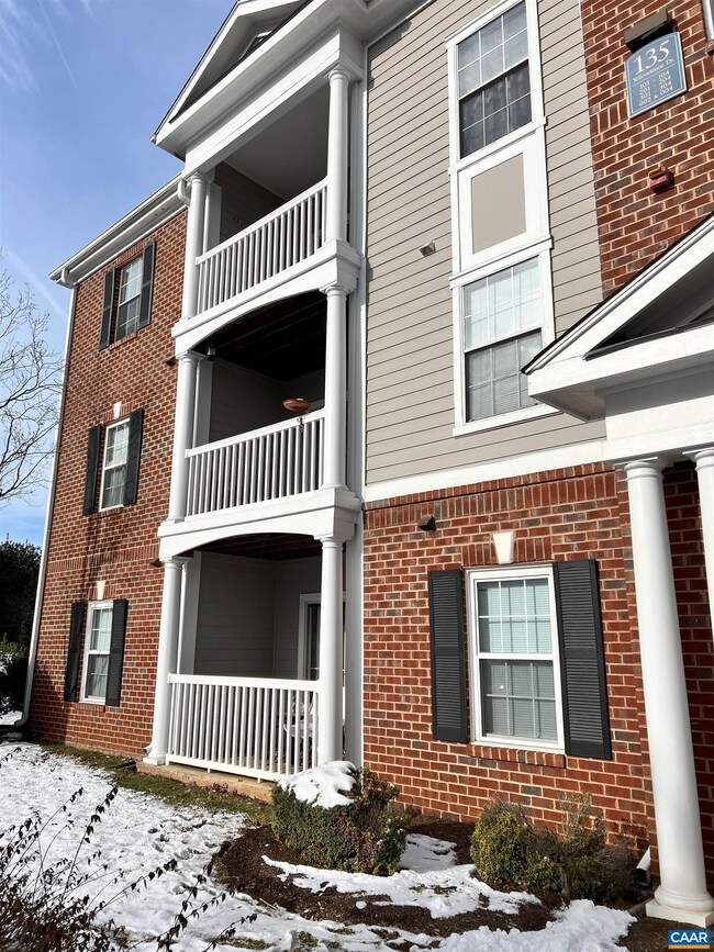 135 Yellowstone Dr unit 101, Charlottesville, VA 22903 - photo 2