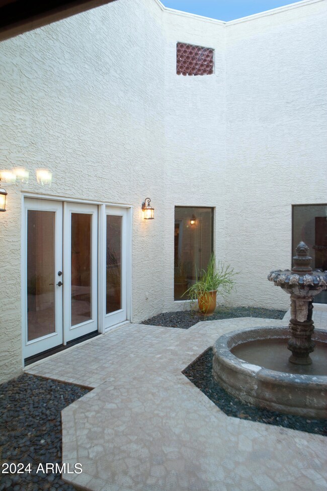 Private Courtyard