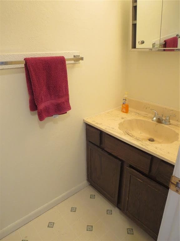 3630 Mt Vernon Rd SE unit 3, Cedar Rapids, IA 52403 - photo 2