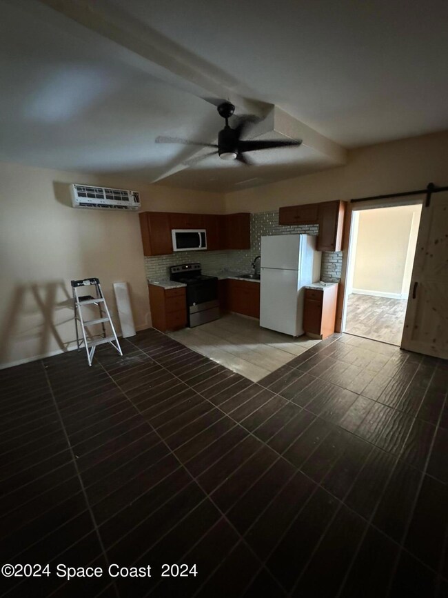 808 Forrest Ave unit 2, Cocoa, FL 32922 - photo 3