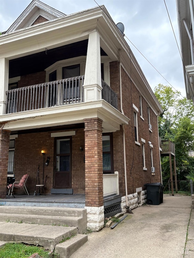 567 Stewart Place, Cincinnati, OH 45229 - photo 2