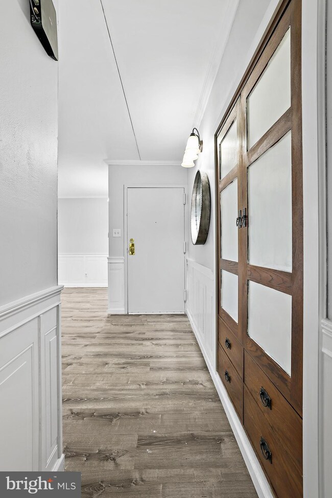 11801 Breton Ct unit 21B, Reston, VA 20191 - photo 2