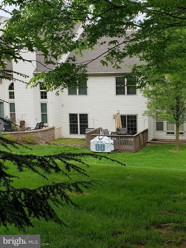 103 Heath Ct, Chalfont, PA 18914 - photo 4