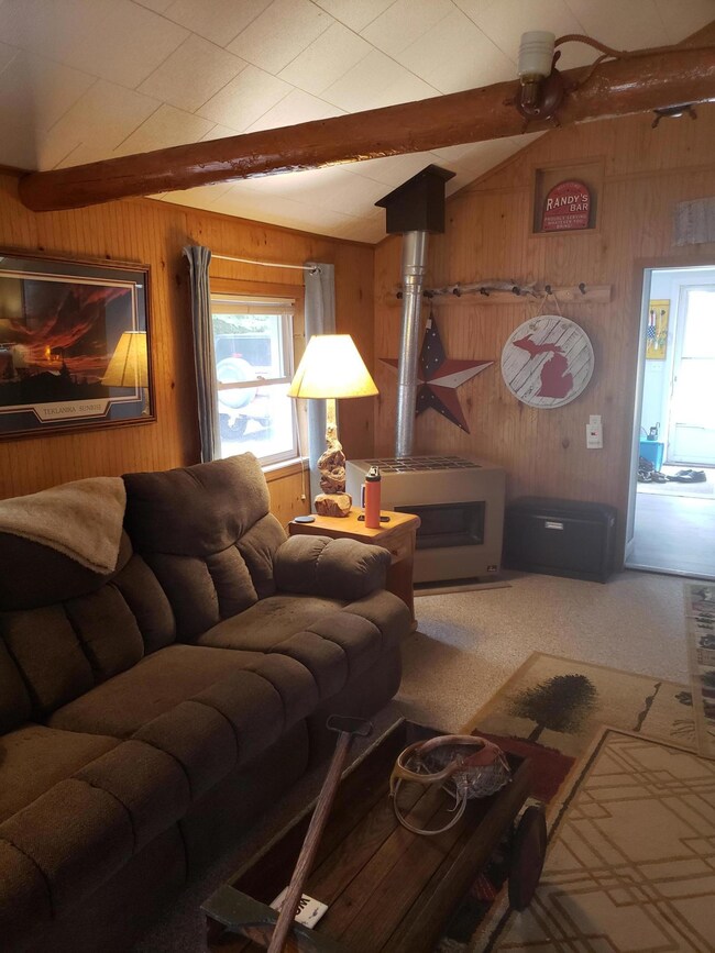 Living room 3