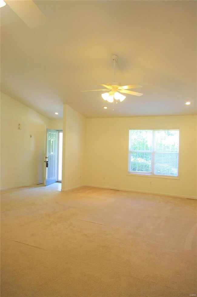 10815 Kilpatrick Cir, Rolla, MO 65401 - photo 4