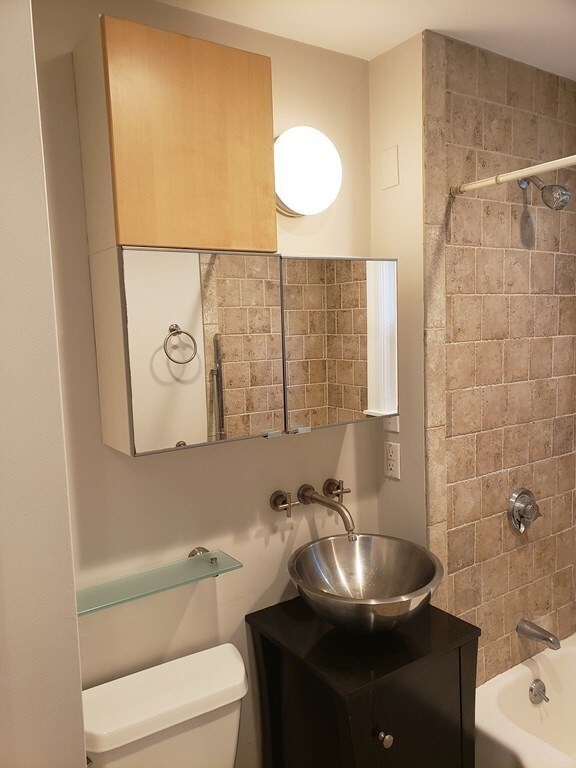 5 Carlisle St unit 2, Cambridge, MA 02139 - photo 5