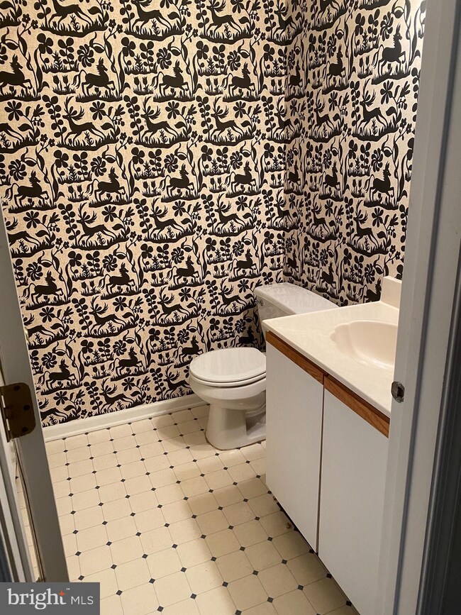 192 Victoria Ct unit 141, Doylestown, PA 18901 - photo 7