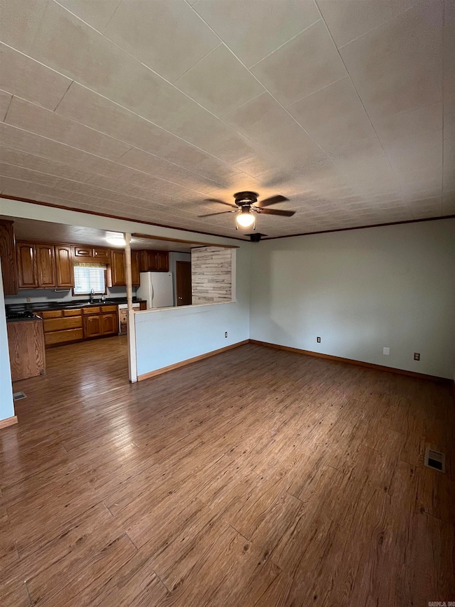 323 N Cedar St, Salem, AR 72576 - photo 7