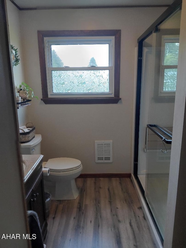 Maple bathroom
