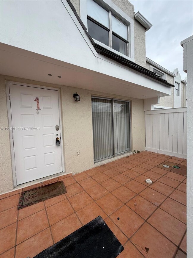 4515 SW 68th Ct Cir unit 1, Miami, FL 33155 - photo 4
