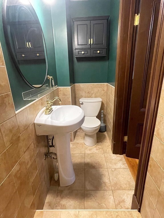 41 Walnut St unit 2, Somerville, MA 02143 - photo 4