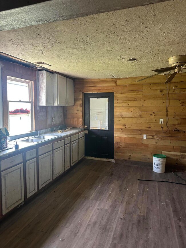 5347 Lawrenceburg Rd, Bloomfield, KY 40008 - photo 5