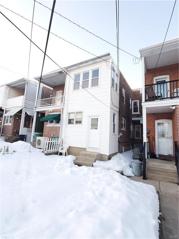 Rear elevation w/cover balcony & backdoor entrance