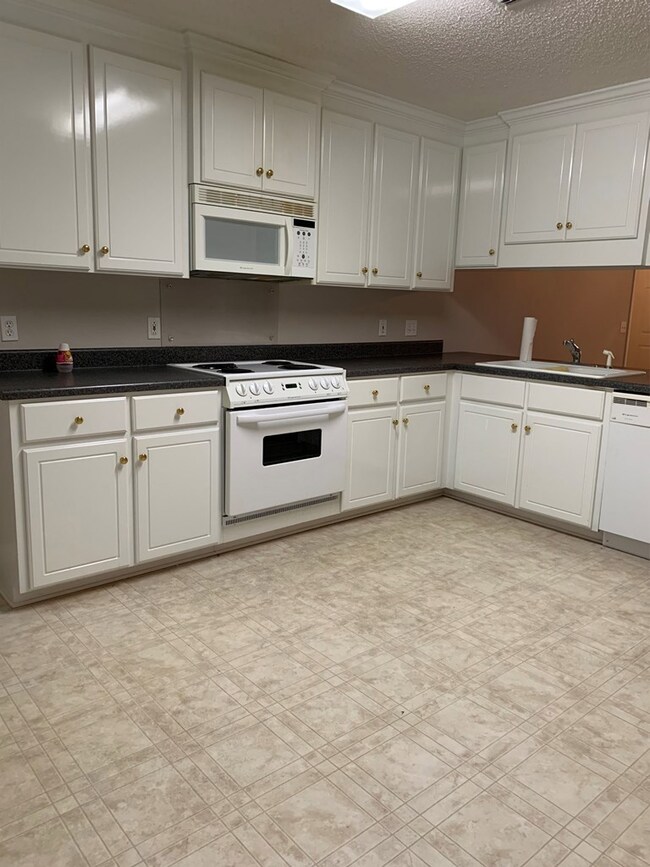 145 Tree Crest Rd, Dothan, AL 36301 - photo 5